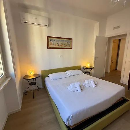 House - Via Gela - Too * Rome