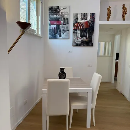 Apartment House - Via Gela - Too *